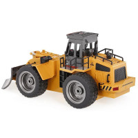 Радиоуправляемый снегоуборщик HUI NA TOYS 2.4G 6CH 1/18 RTR