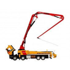 Машина "АВТОПАНОРАМА" Volvo бетононасос, желтый, 1/50, свет, звук, в/к 28*14*10 см