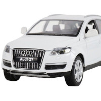 Машина "АВТОПАНОРАМА" Audi Q7, белый, 1/24, свет, звук, в/к 24,5*12,5*10,5 см