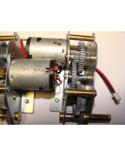 Редуктор левый и правый для танка КВ-1 (цинк)