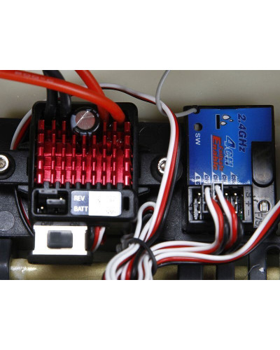 Радиоуправляемый катер ProBoat Stealthwake 23 Brushed Deep-V RTR