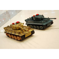 Р/У танк Huan Qi Tiger 1:24 для танкового боя, 2.4G RTR + акб и ЗУ