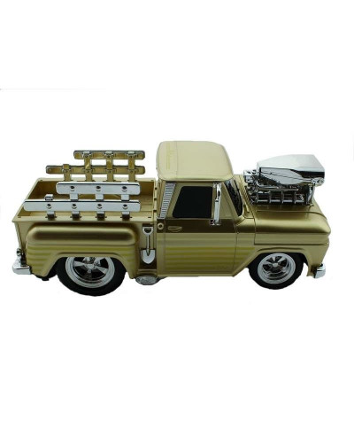 Р/У пикап из серии "Muscle Сar" с гоночным Мотором 1/16 + свет + звук