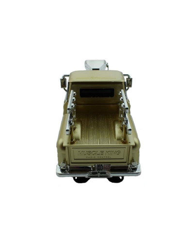 Р/У пикап из серии "Muscle Сar" с гоночным Мотором 1/16 + свет + звук