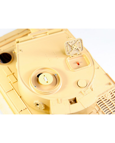 Башня из пластика для танка Tiger ИК версия  с вспышкой высокого напряжения