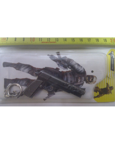 Брелок-сувенир автоматы из металла серии "Cross Fire" М16, FAMAS