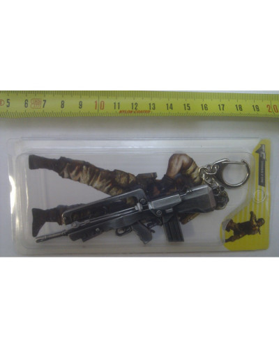 Брелок-сувенир автоматы из металла серии "Cross Fire" М16, FAMAS