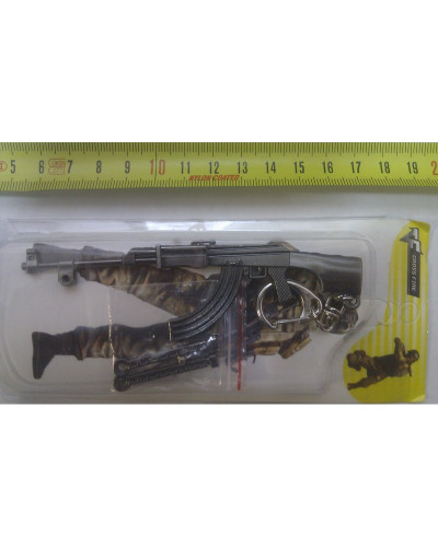 Брелок-сувенир автоматы из металла серии "Cross Fire" М16, FAMAS