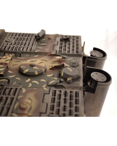 Р/У танк Torro Sturmtiger Panzer 1/16  2.4G, зеленый, ВВ-пушка