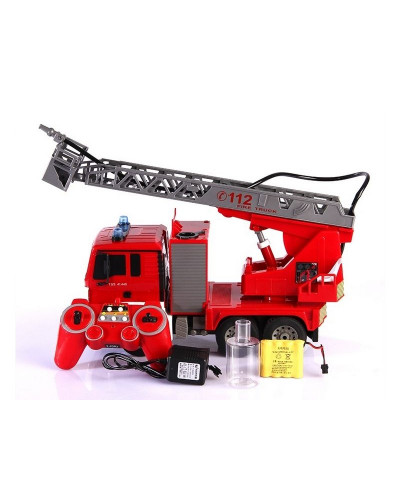 Р/У пожарная машина Double Eagle, брызгает водой 1:20 Р/У пожарная машина Double Eagle, брызгает водой 1:20