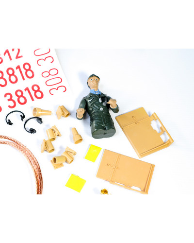 Набор наклеек и аксессуаров для танка Tiger 1 (поздняя версия, пластиковое шасси), неокрашен