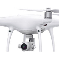 Радиоуправляемый квадрокоптер DJI Phantom 4 PRO V2.0 (версия 2.0) RTF 2.4G