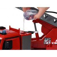 Радиоуправляемая пожарная машина Double Eagle Mercedes-Benz Actros, брызгает водой 1:20