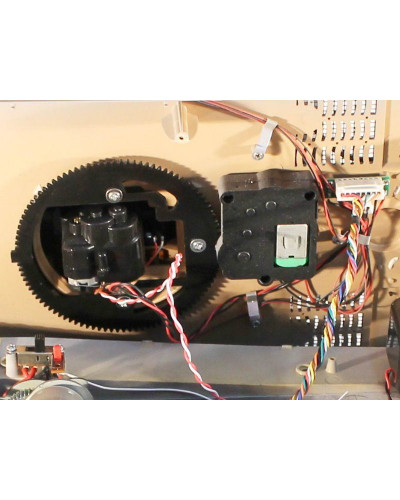 P/У танк Taigen 1/16 Tiger 1 (Германия, ранняя версия) HC 2.4G RTR серый P/У танк Taigen 1/16 Tiger 1 (Германия, ранняя версия) HC 2.4G RTR серый